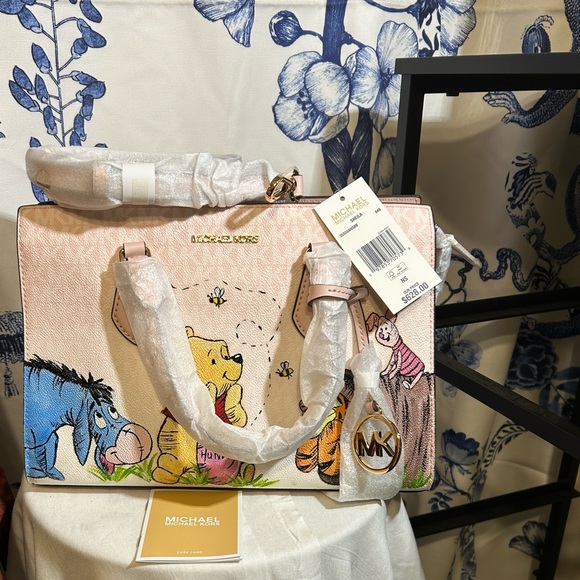 *SALE*Michael Kors Winnie Pooh Satchel w/ Crossbody Strap/Valentine Gift 💝 New! - Picture 4 of 13